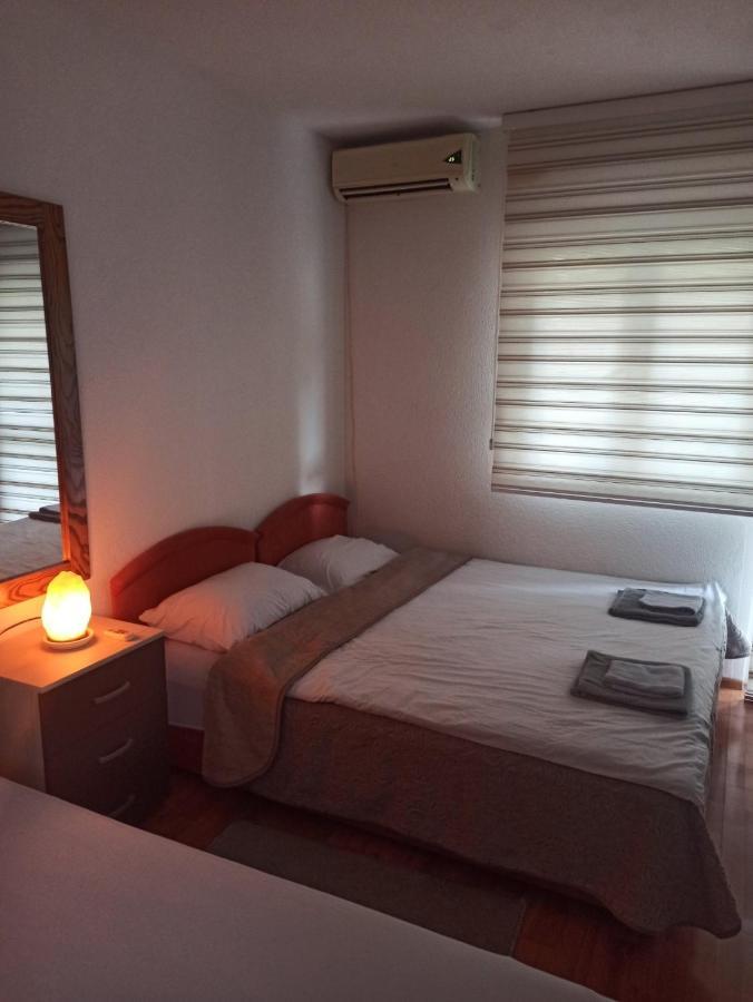 Apartman Tristan Херцег Нови Екстериор снимка