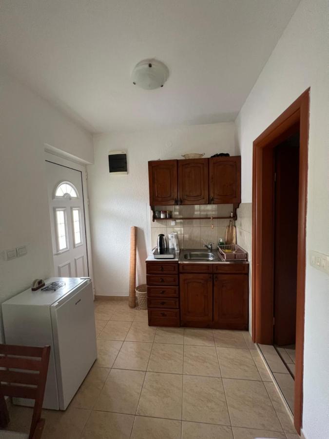 Apartman Tristan Херцег Нови Екстериор снимка