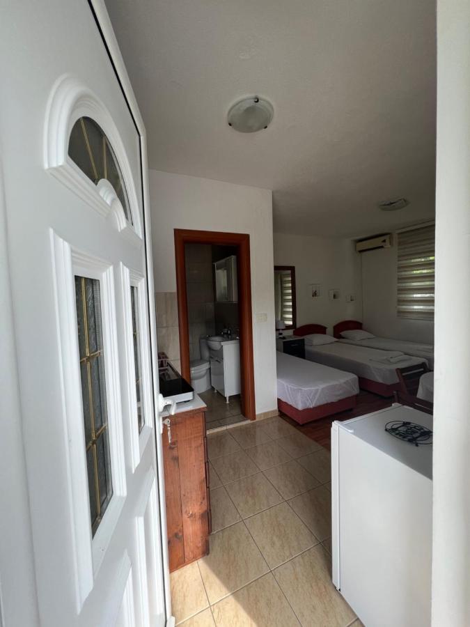 Apartman Tristan Херцег Нови Екстериор снимка