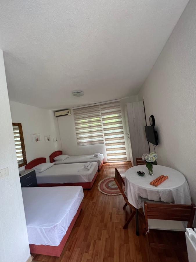 Apartman Tristan Херцег Нови Екстериор снимка